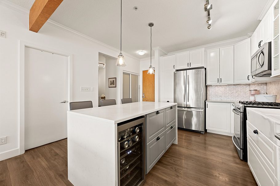 307 530 Raven Woods Drive North Vancouver, BC - 8