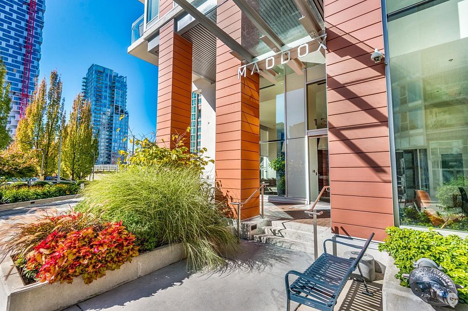 902 1351 Continental Street Vancouver, BC - 2