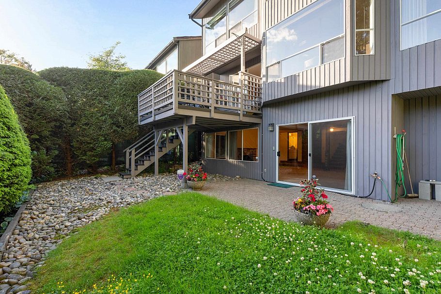 551 Palisade Drive North Vancouver, BC - 36