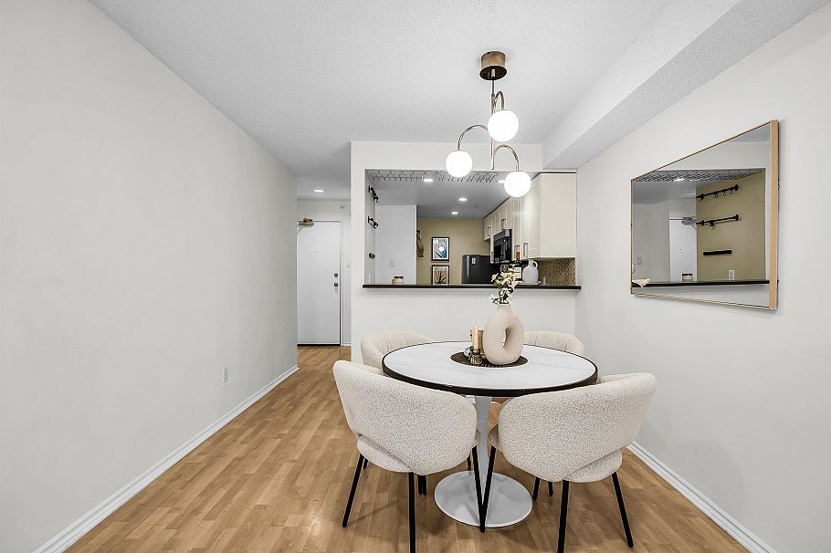 220 1500 Pendrell Street Vancouver, BC - 6