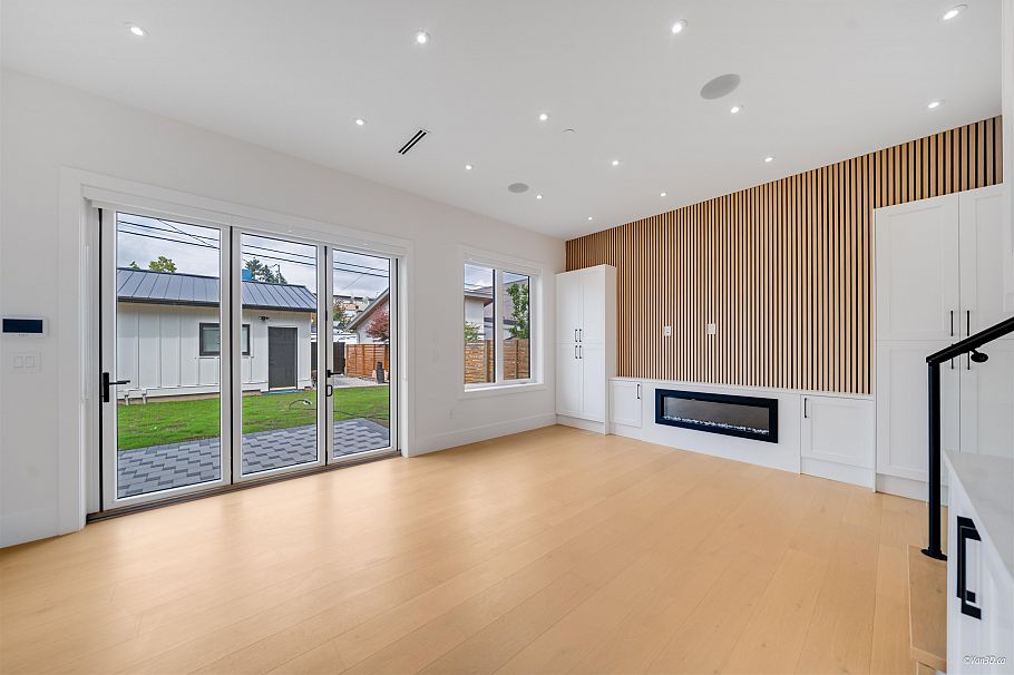 2 4463 Walden Street Vancouver, BC - 11
