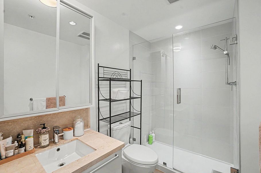 206 288 1st Avenue Vancouver, BC - 11