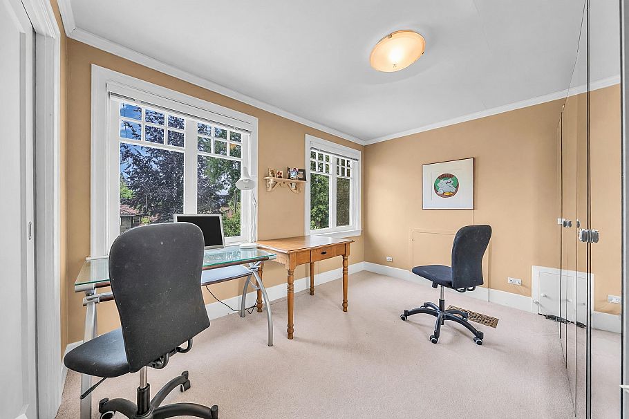 1049 W 33rd Avenue Vancouver, BC - 12