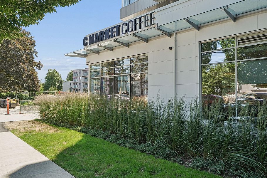 116 E 37th Avenue Vancouver, BC - 7