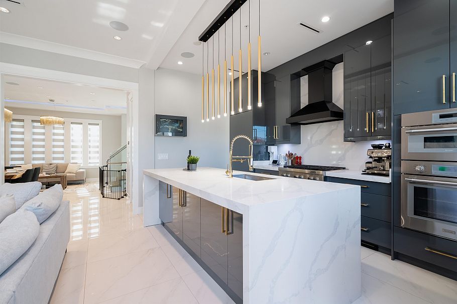 2783 E 27th Avenue Vancouver, BC - 9