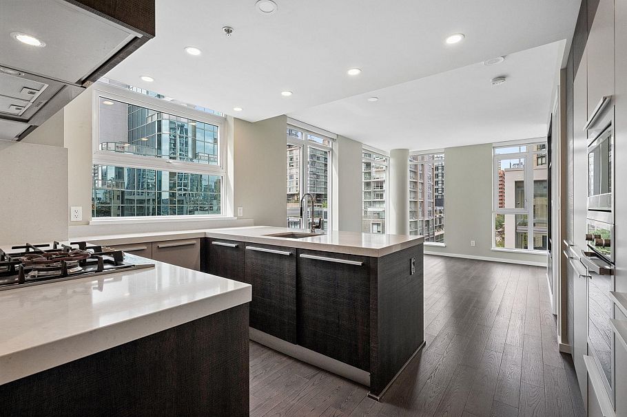 902 1351 Continental Street Vancouver, BC - 15