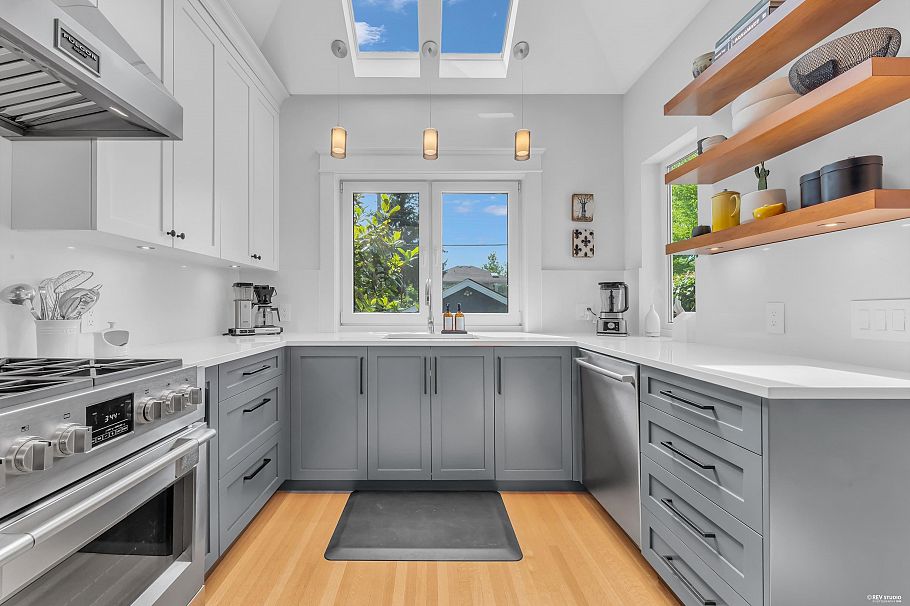 4581 James Street Vancouver, BC - 14