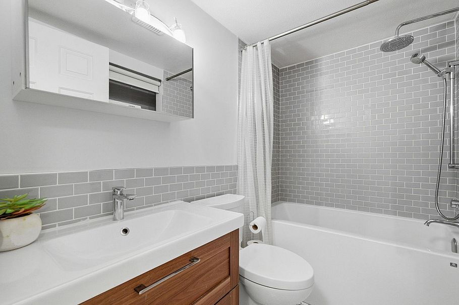 203 555 E 8th Avenue Vancouver, BC - 18