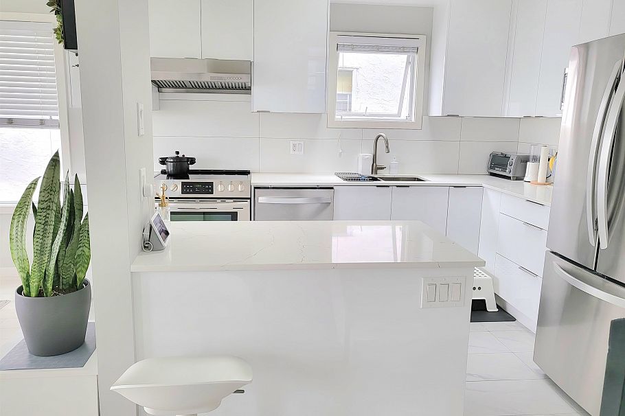 1588 E 41st Avenue Vancouver, BC - 7