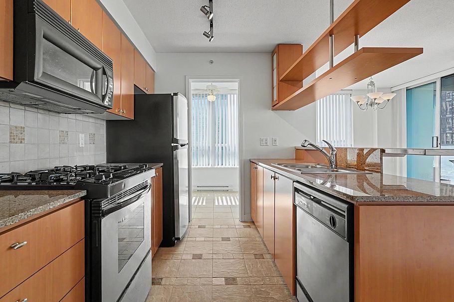 2302 1438 Richards Street Vancouver, BC - 9
