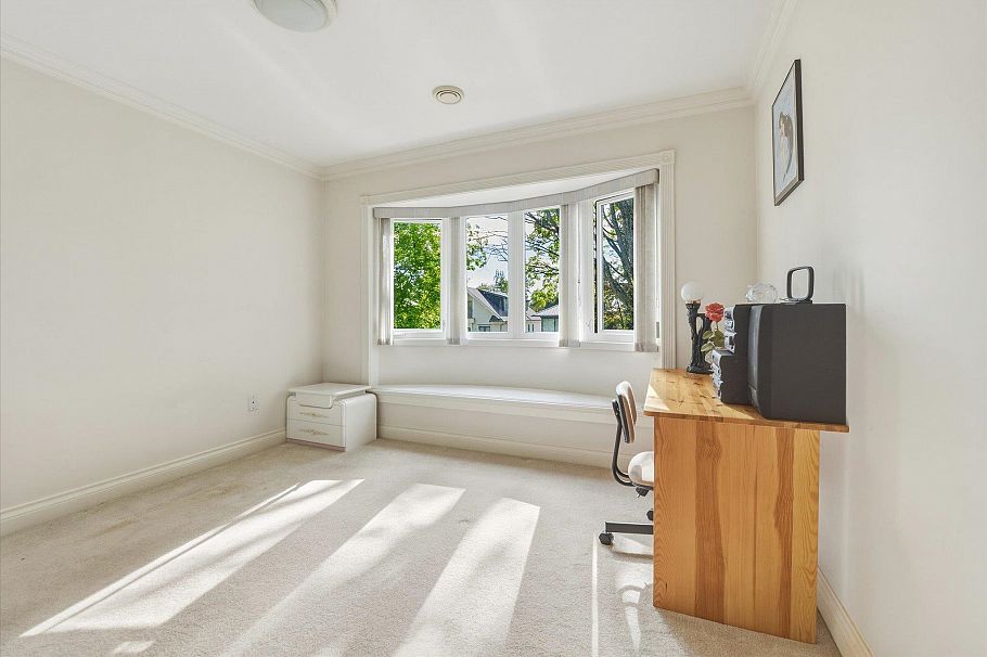 6582 Maple Street Vancouver, BC - 12