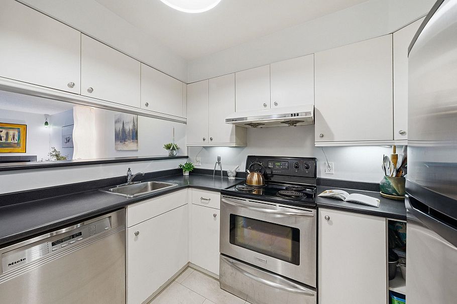 203 555 E 8th Avenue Vancouver, BC - 12