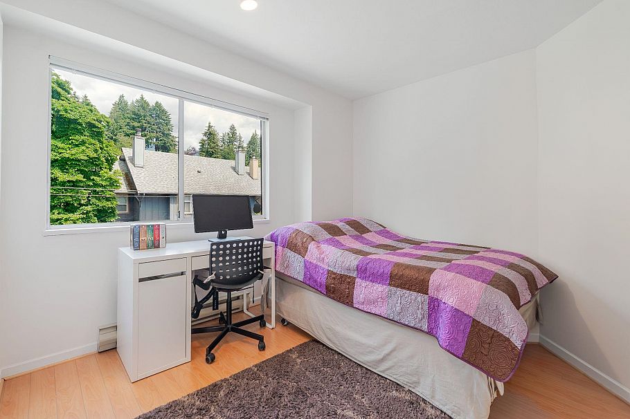 16 901 W 17th Street North Vancouver, BC - 10