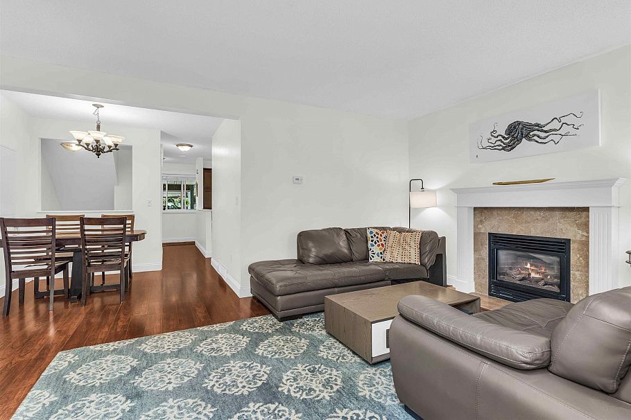 39 1910 Cedar Village Crescent North Vancouver, BC - 5