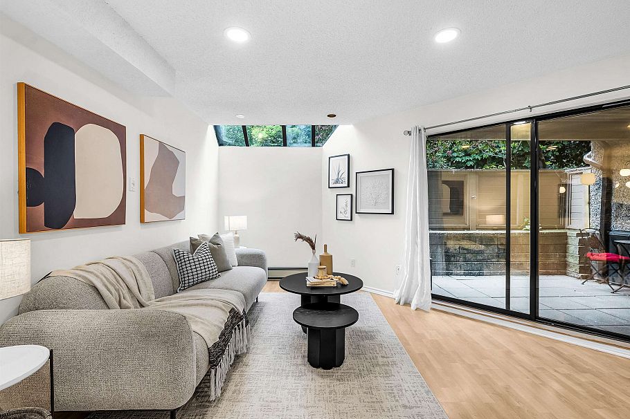 220 1500 Pendrell Street Vancouver, BC - 2