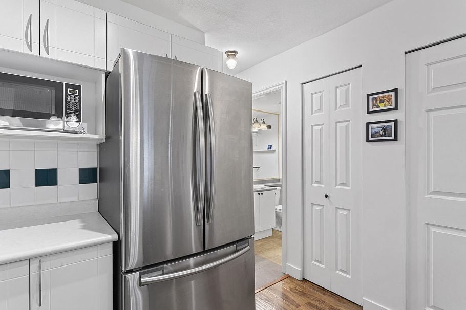104 688 E 16th Avenue Vancouver, BC - 13