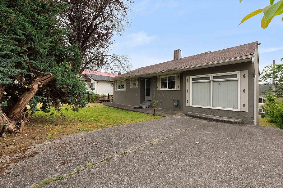 4561 Nanaimo Street Vancouver, BC - 15