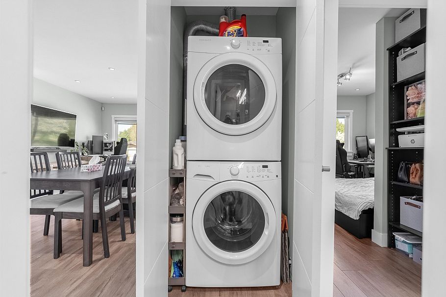 2576 E 27th Avenue Vancouver, BC - 17