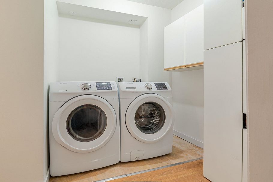 16 901 W 17th Street North Vancouver, BC - 6