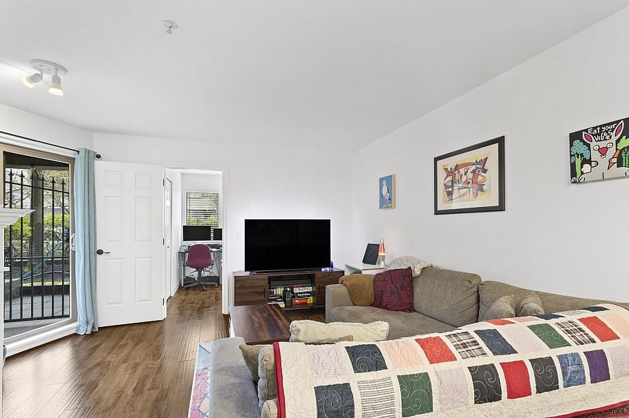 104 688 E 16th Avenue Vancouver, BC - 5