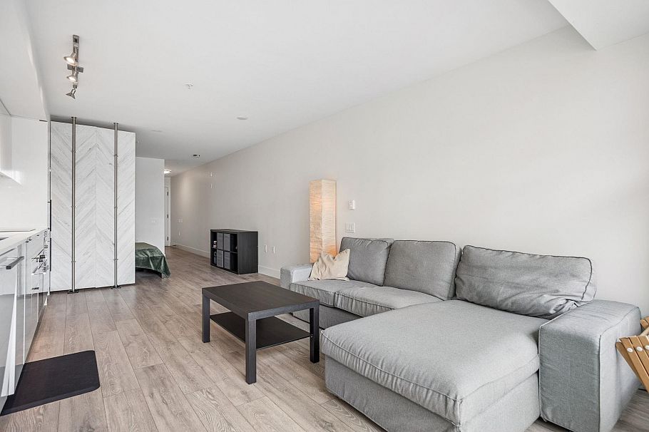 319 630 E Broadway Vancouver, BC - 3