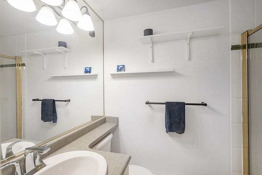 104 688 E 16th Avenue Vancouver, BC - 23
