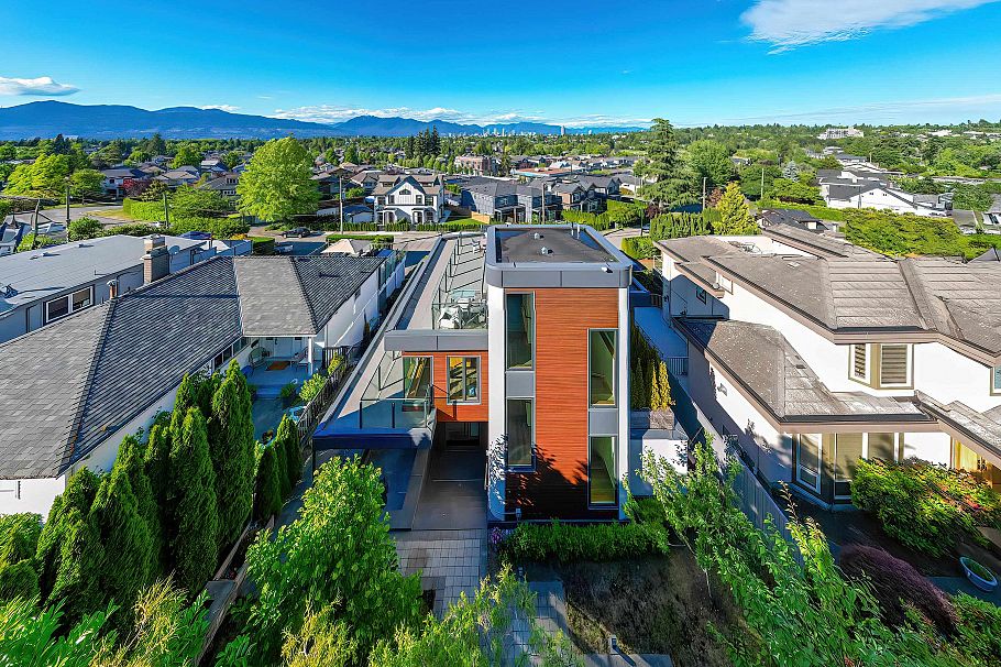 2863 W King Edward Avenue Vancouver, BC - 3