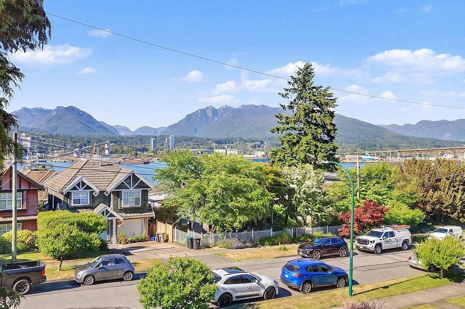 588 N Kaslo Street Vancouver, BC - 17