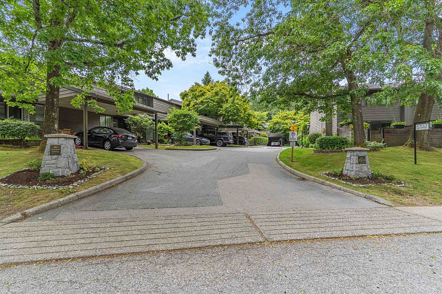 39 1910 Cedar Village Crescent North Vancouver, BC - 40
