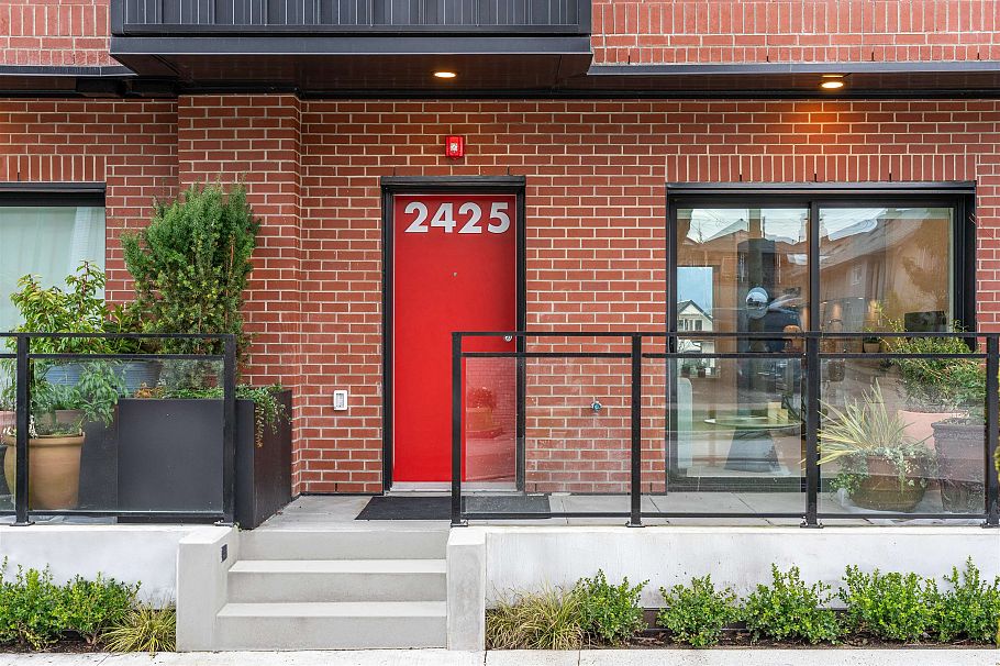2421 Grant Street Vancouver, BC - 20