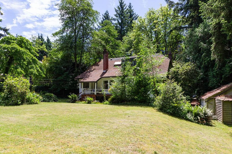 4755 W 6th Avenue Vancouver, BC - 18