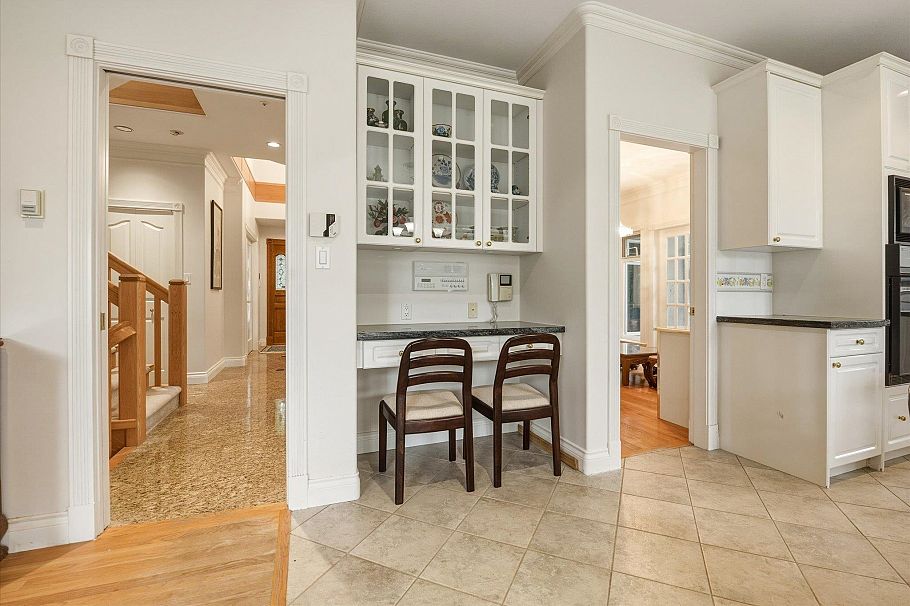 6582 Maple Street Vancouver, BC - 23