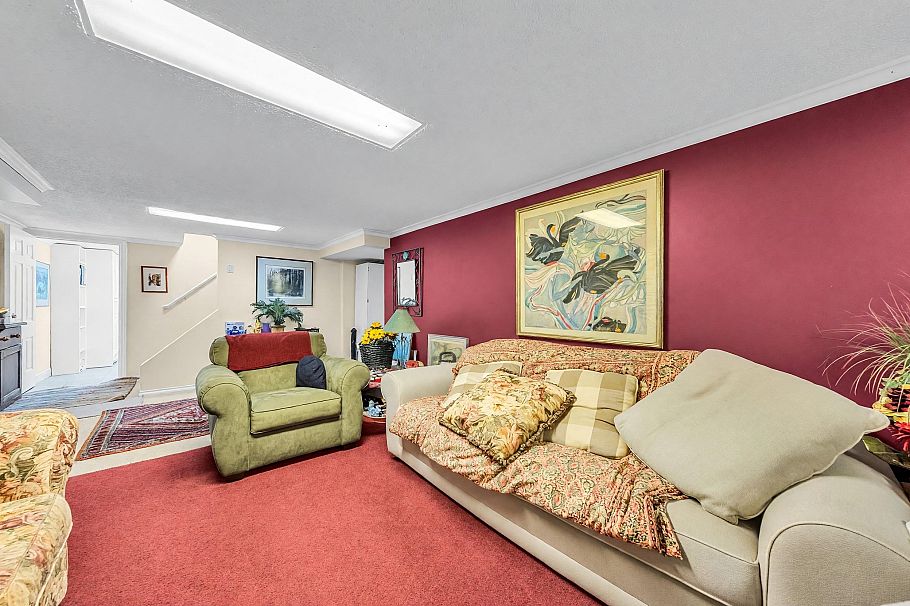 1049 W 33rd Avenue Vancouver, BC - 28