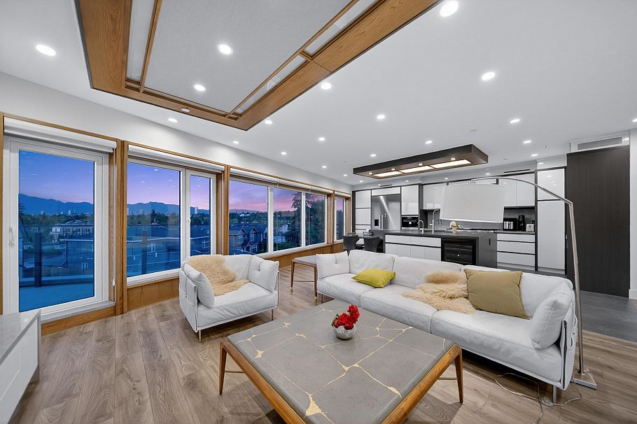 2863 W King Edward Avenue Vancouver, BC - 8