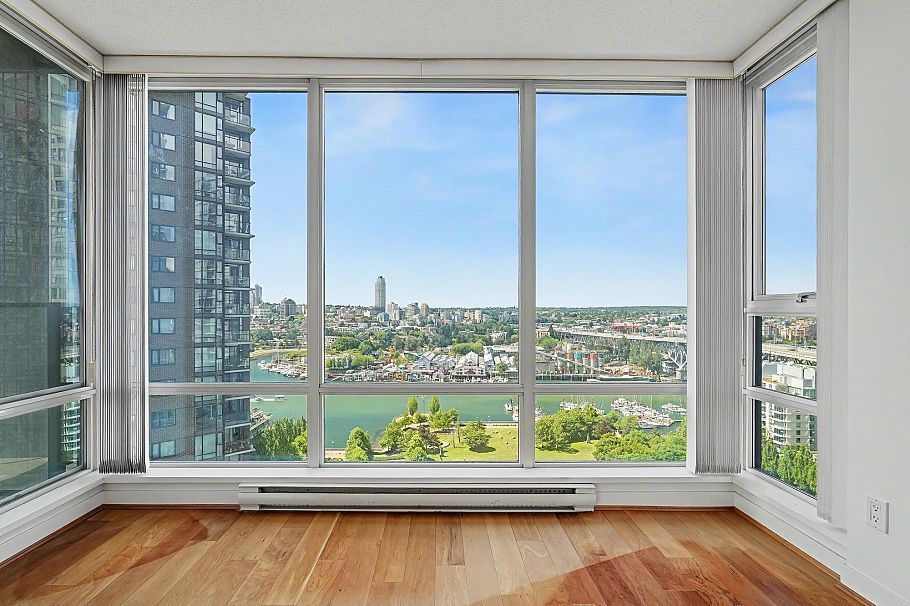 2302 1438 Richards Street Vancouver, BC - 1