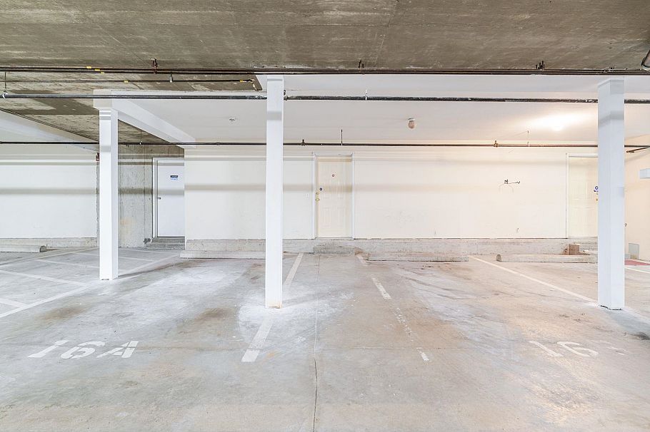 16 901 W 17th Street North Vancouver, BC - 20