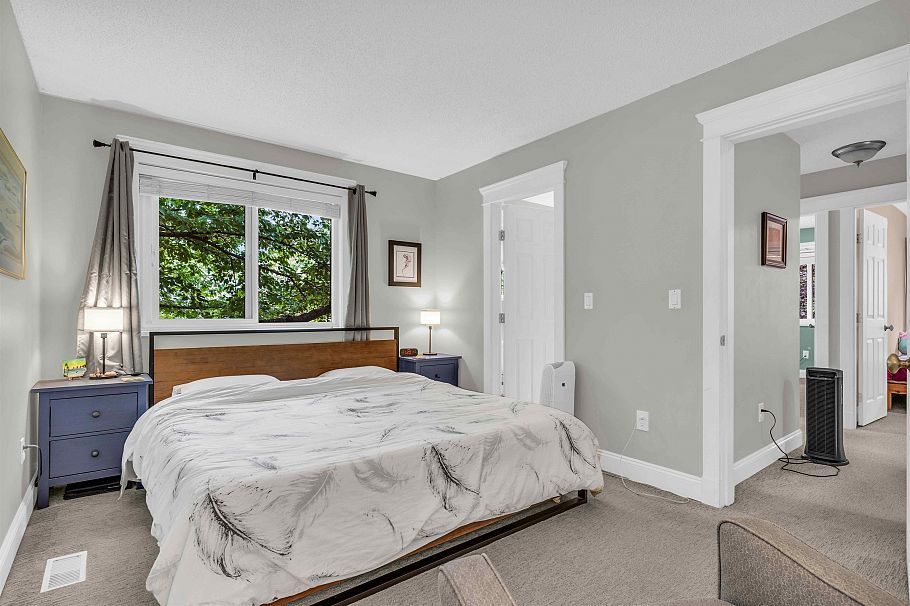 39 1910 Cedar Village Crescent North Vancouver, BC - 17