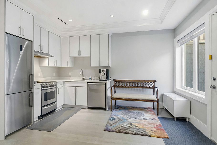 3537 W 18th Avenue Vancouver, BC - 23