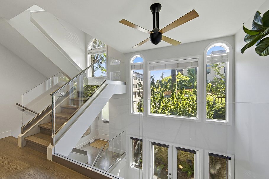 1557 Larch Street Vancouver, BC - 16