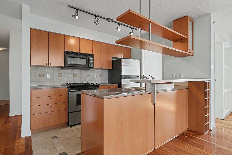 2302 1438 Richards Street Vancouver, BC - 8