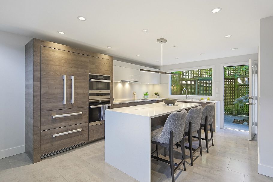 1557 Larch Street Vancouver, BC - 5
