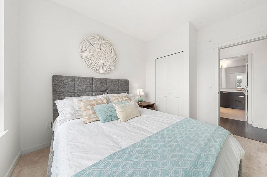 101 717 Chesterfield Avenue North Vancouver, BC - 23