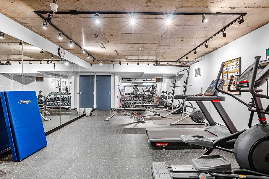 220 1500 Pendrell Street Vancouver, BC - 22