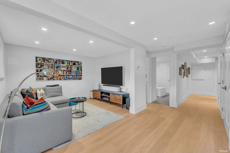 4581 James Street Vancouver, BC - 27