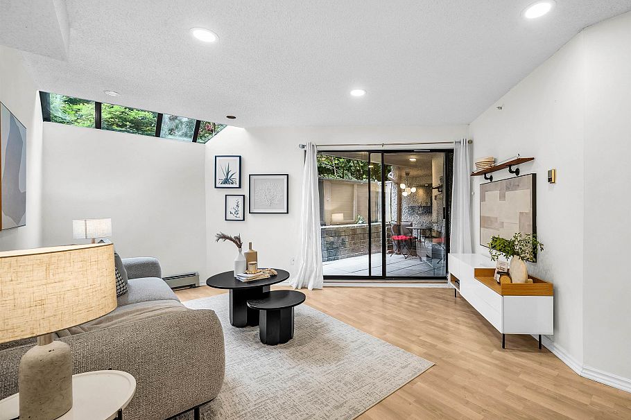 220 1500 Pendrell Street Vancouver, BC - 1