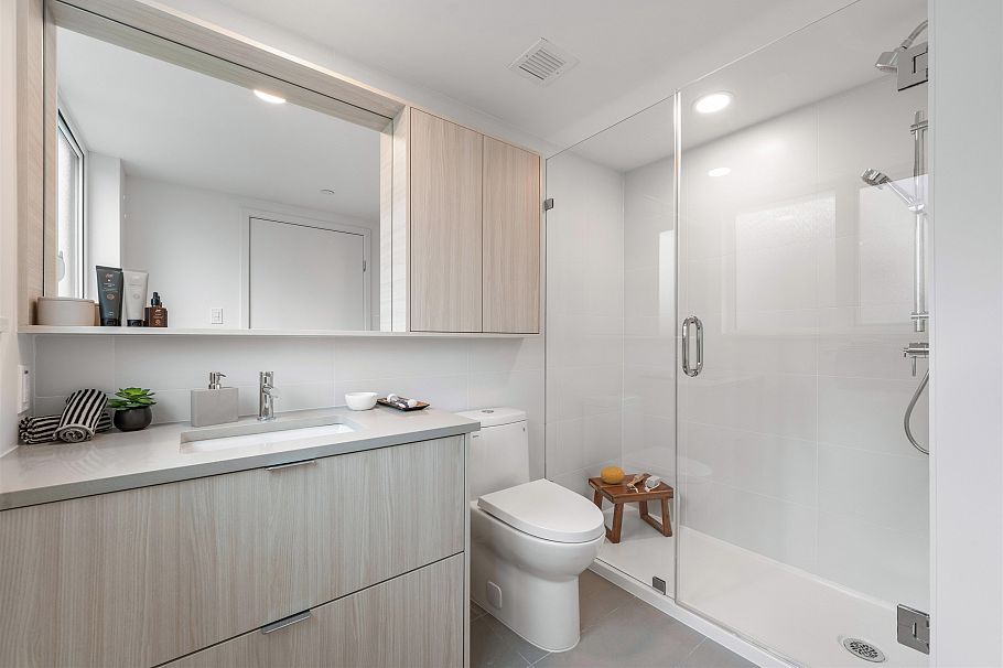 2421 Grant Street Vancouver, BC - 16