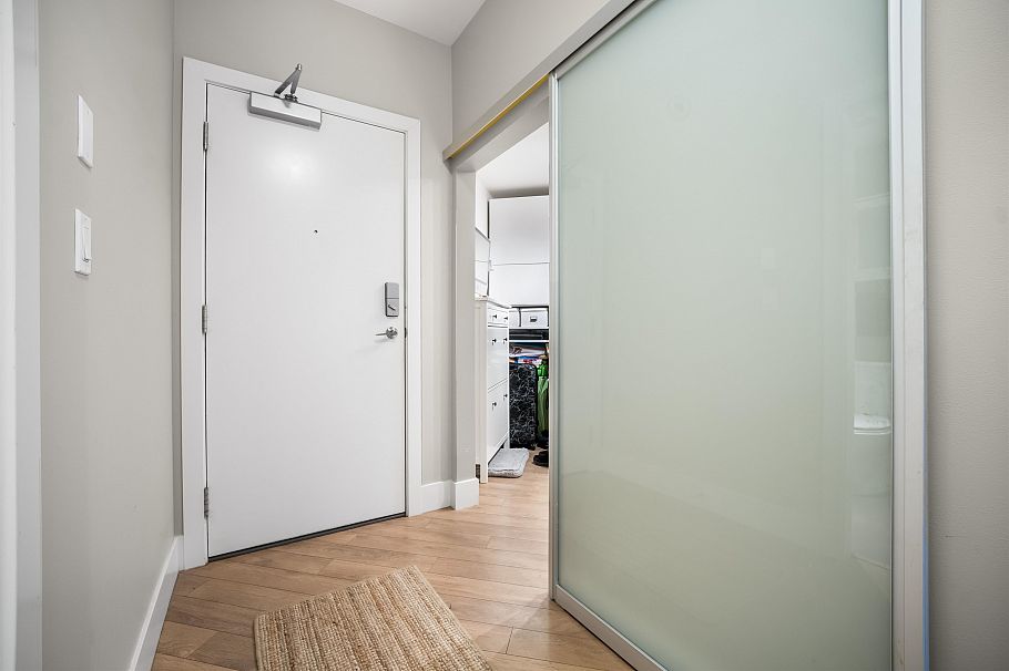 418 3606 Aldercrest Drive North Vancouver, BC - 11