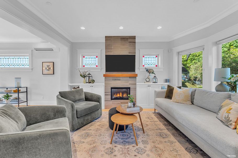 4581 James Street Vancouver, BC - 3