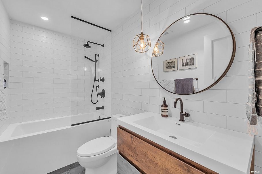4581 James Street Vancouver, BC - 29