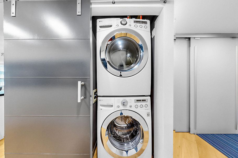 708 1050 Burrard Street Vancouver, BC - 12